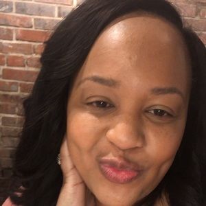 Meet your Posher, Priscilla